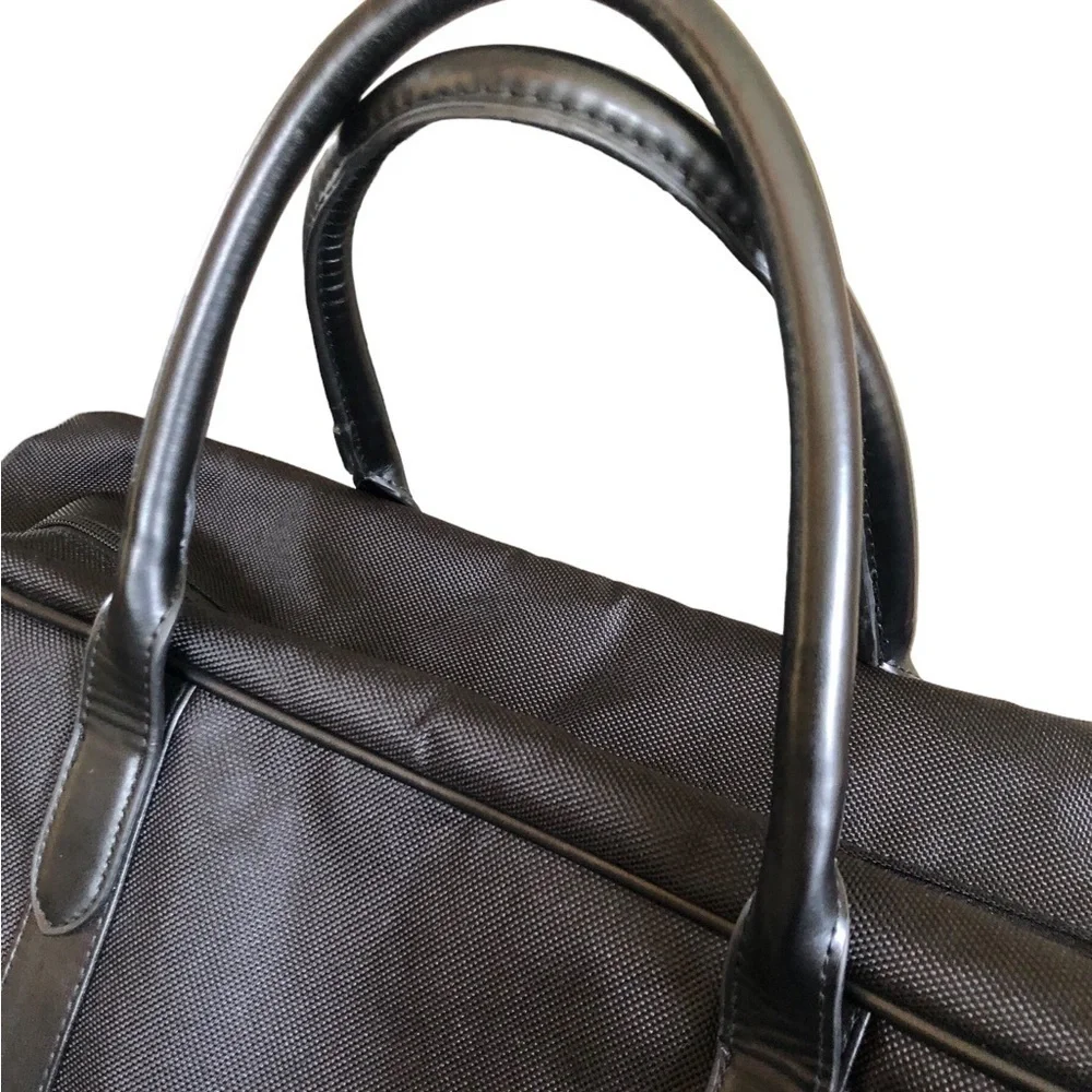 Hugo Boss Parfums Black Weekender Bag Double Handles Nylon Sz.19.5X12 Travel Bag